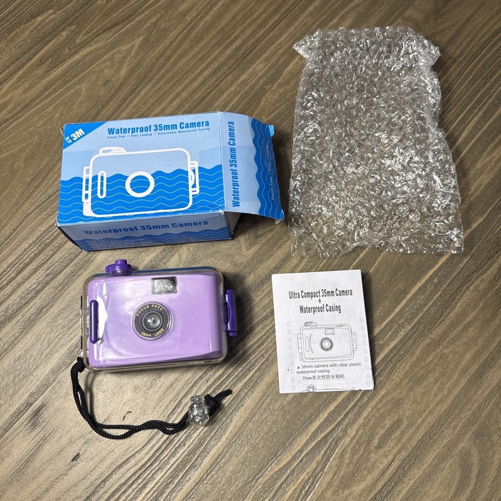35mm Underwater Camera Purple Focus Free 28mm Lens Vintage Retro Style Reusable